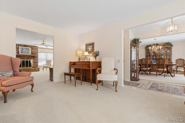 287 Glen Valley Drive, Chesterfield, MO 63017
