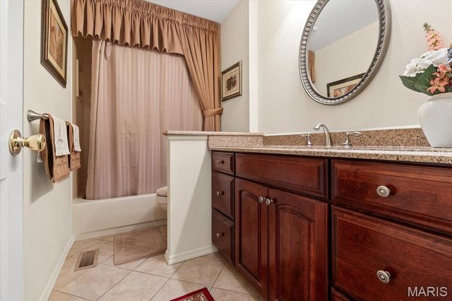 287 Glen Valley Drive, Chesterfield, MO 63017