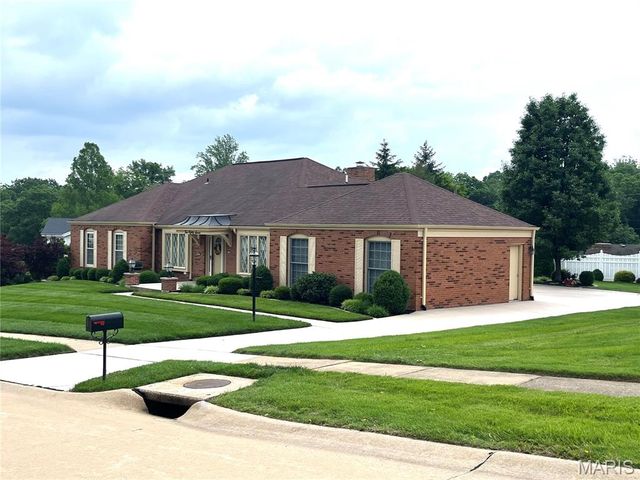 287 Glen Valley Drive, Chesterfield, MO 63017