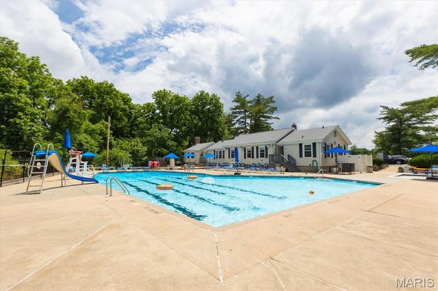 287 Glen Valley Drive, Chesterfield, MO 63017