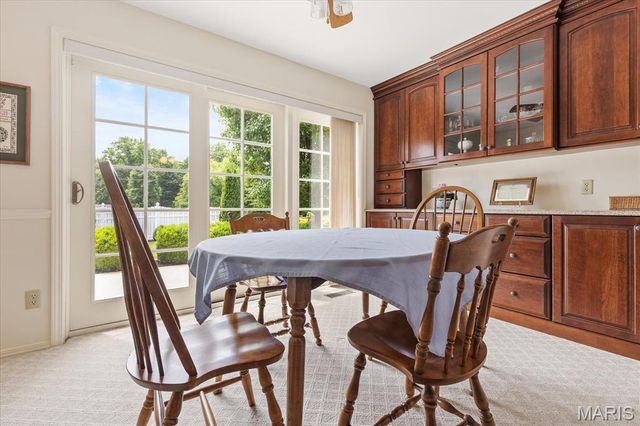 287 Glen Valley Drive, Chesterfield, MO 63017