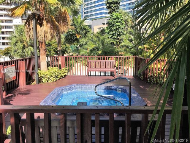1450 Brickell Bay Dr 1604, Miami, FL 33131
