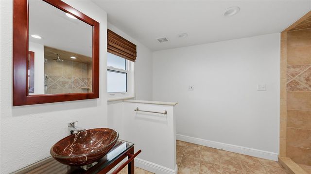 2220 DOUD STREET, Sarasota, FL 34231