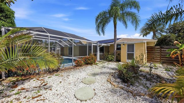 2220 DOUD STREET, Sarasota, FL 34231