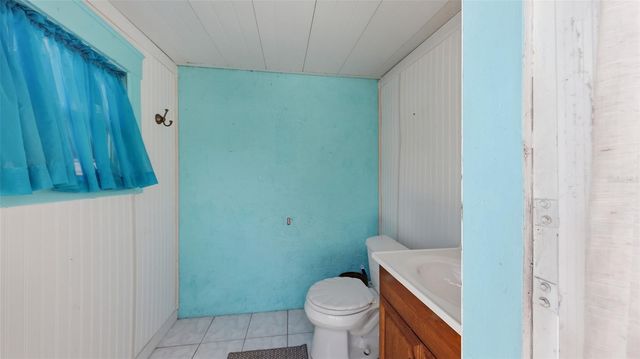 2220 DOUD STREET, Sarasota, FL 34231