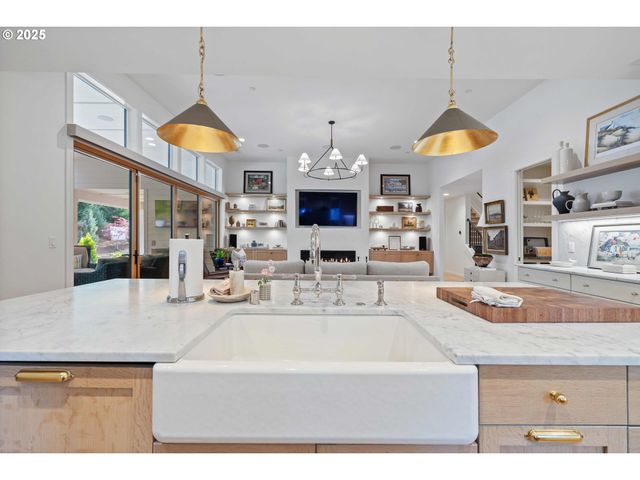 3410 Nw MCMASTER Dr, Camas, WA 98607