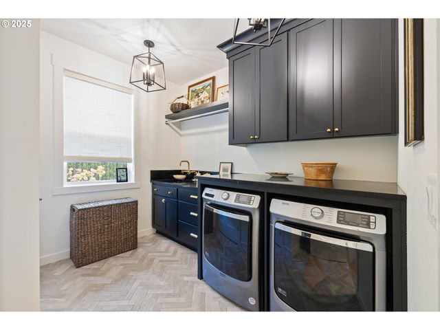 3410 Nw MCMASTER Dr, Camas, WA 98607