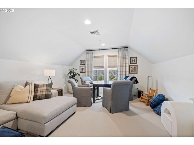3410 Nw MCMASTER Dr, Camas, WA 98607