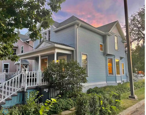 203 8th Street S, Fargo, ND 58103
