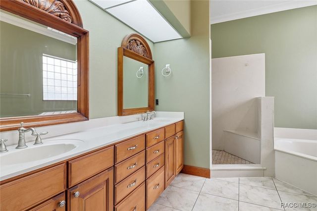 1841 NW 17th Street, Crystal River, FL 34428