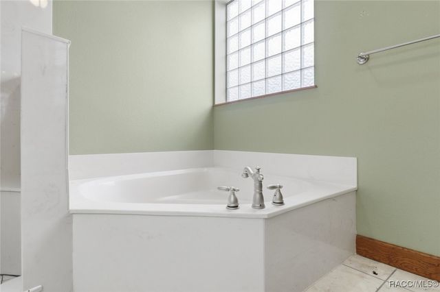 1841 NW 17th Street, Crystal River, FL 34428