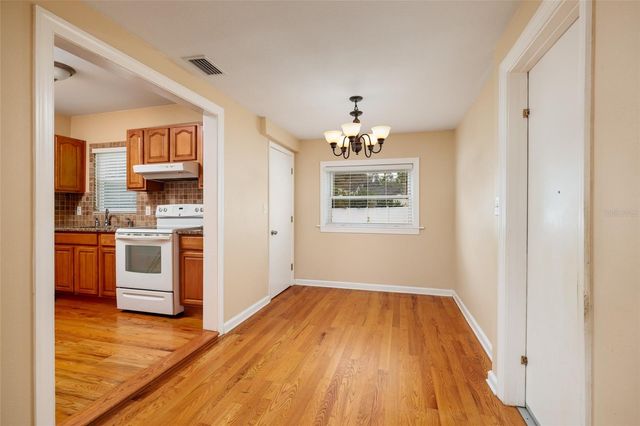 1044 46TH AVENUE N, St Petersburg, FL 33703