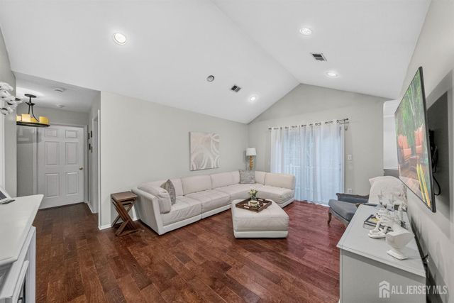 2606 cypress Lane, East Brunswick, NJ 08816