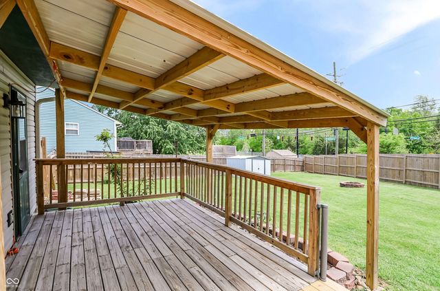 2745 S Pine Meadows Drive, Bloomington, IN 47403