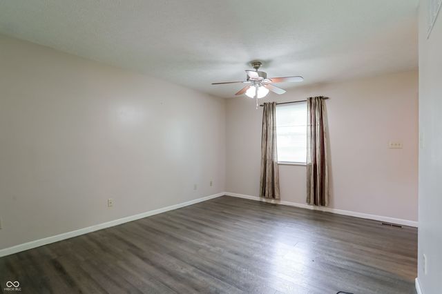 2745 S Pine Meadows Drive, Bloomington, IN 47403