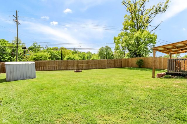 2745 S Pine Meadows Drive, Bloomington, IN 47403