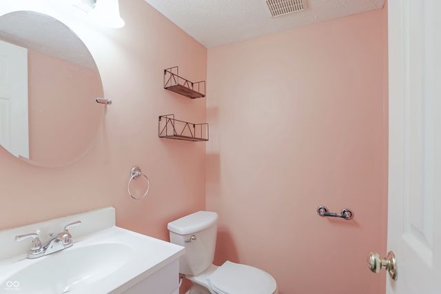 2745 S Pine Meadows Drive, Bloomington, IN 47403