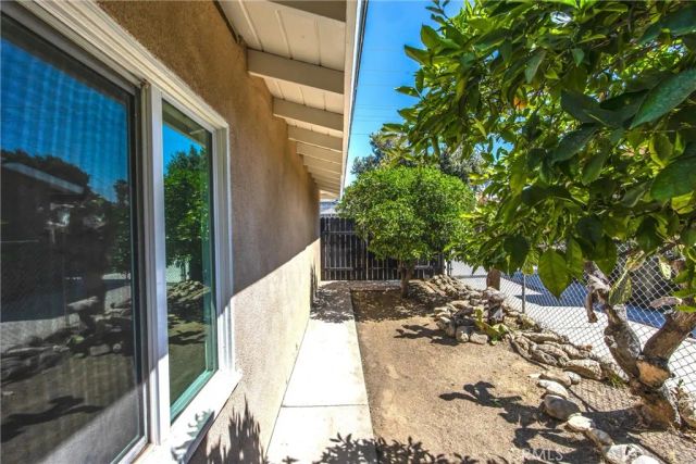 634 E Pioneer, Redlands, CA 92374