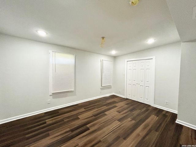 2623 W HOUSTON ST, San Antonio, TX 78207