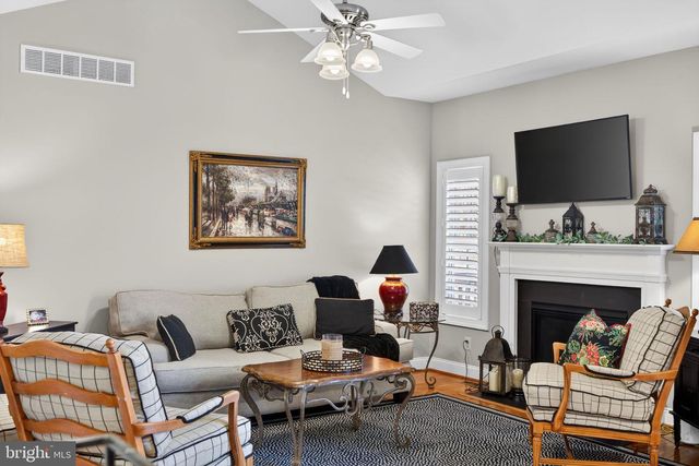 203 W KENNEDY RD, North Wales, PA 19454