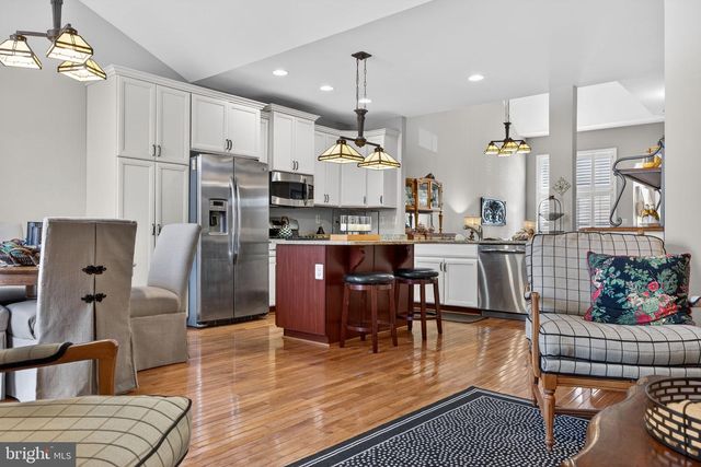 203 W KENNEDY RD, North Wales, PA 19454