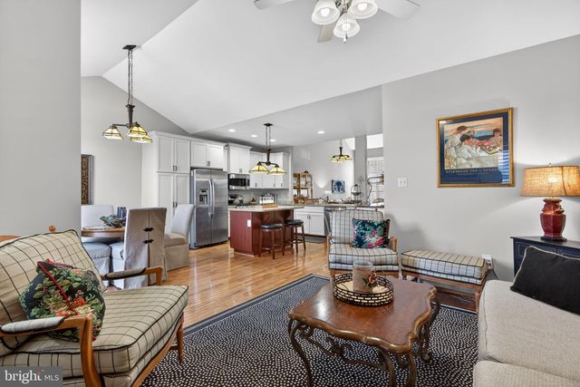 203 W KENNEDY RD, North Wales, PA 19454