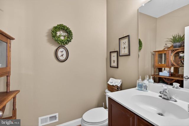 203 W KENNEDY RD, North Wales, PA 19454