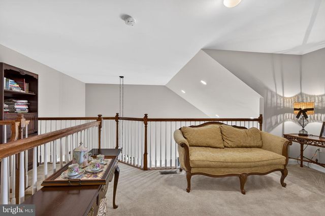 203 W KENNEDY RD, North Wales, PA 19454