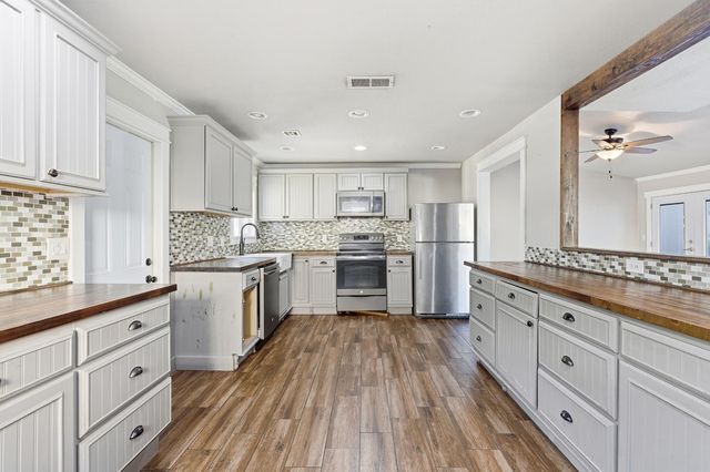 2805 Keller St, Modesto, CA 95355