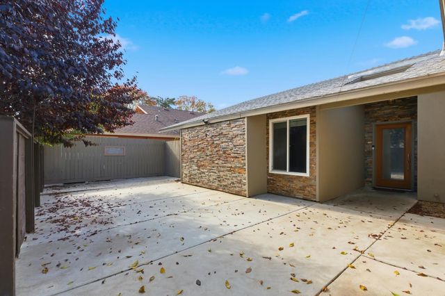 2805 Keller St, Modesto, CA 95355