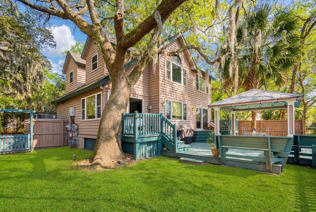 759 Lake Frances Drive, Charleston, SC 29412