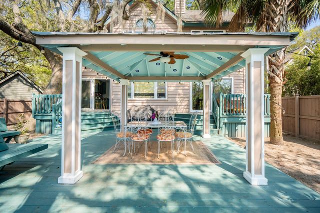 759 Lake Frances Drive, Charleston, SC 29412