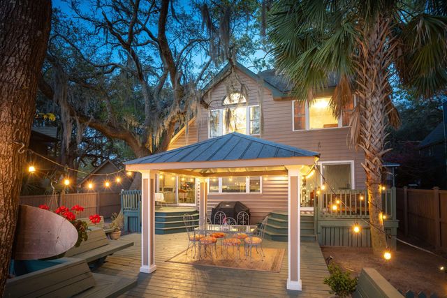 759 Lake Frances Drive, Charleston, SC 29412