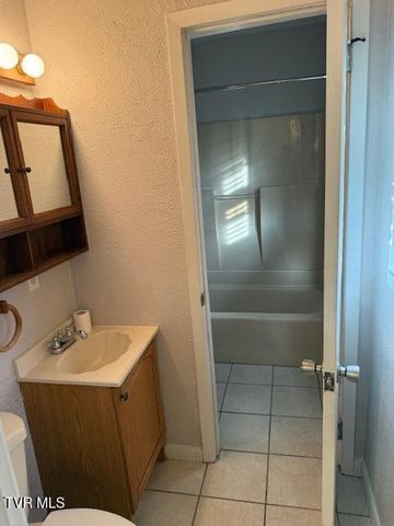 4001 West Englewood Boulevard, Johnson City, TN 37601