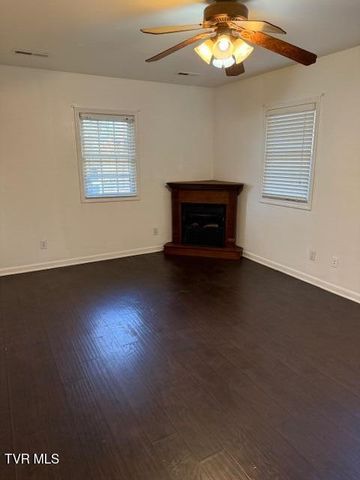 4001 West Englewood Boulevard, Johnson City, TN 37601