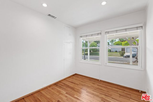 7746 Boeing Avenue, Los Angeles, CA 90045