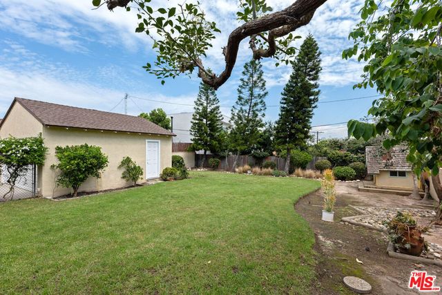 7746 Boeing Avenue, Los Angeles, CA 90045