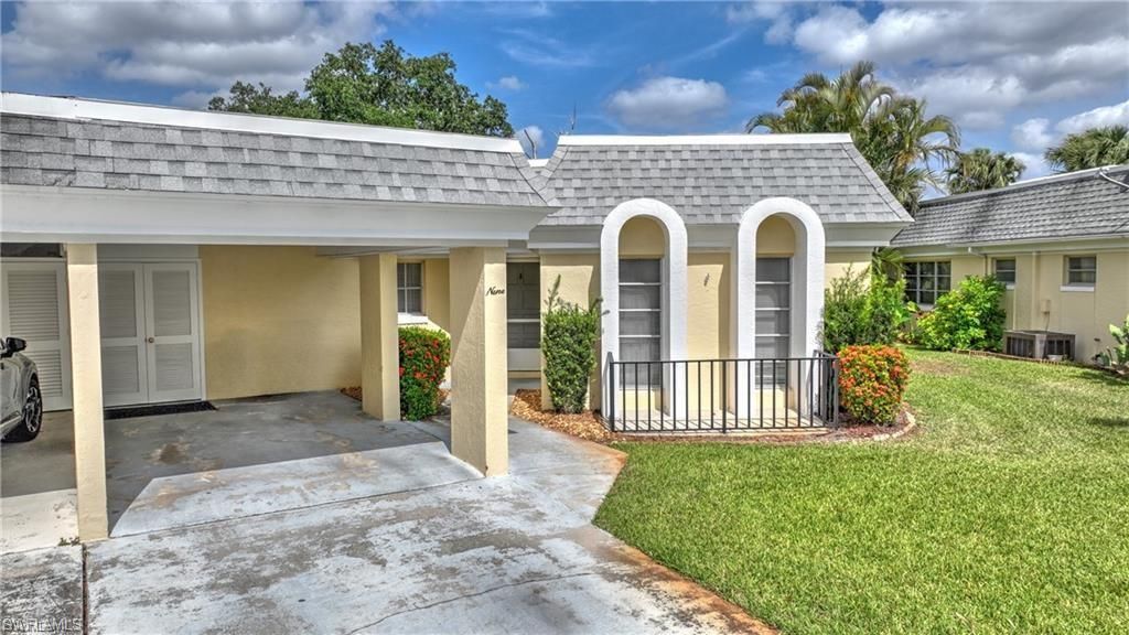 9 Park Lane CIR, LEHIGH ACRES, FL 33936 — photo 2