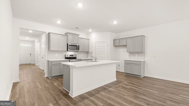 648 Whitman Lane, Stockbridge, GA 30281