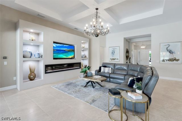 9577 Everglades DR, Naples, FL 34120
