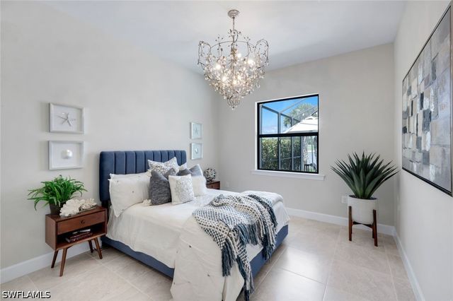9577 Everglades DR, Naples, FL 34120