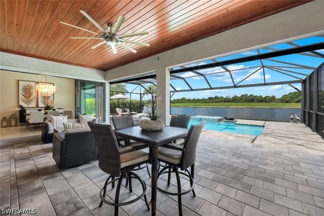 9577 Everglades DR, Naples, FL 34120