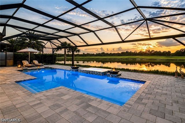 9577 Everglades DR, Naples, FL 34120