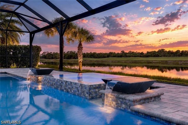 9577 Everglades DR, Naples, FL 34120