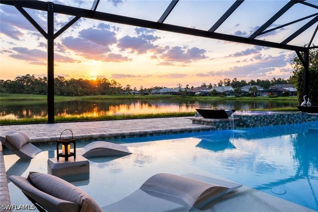 9577 Everglades DR, Naples, FL 34120