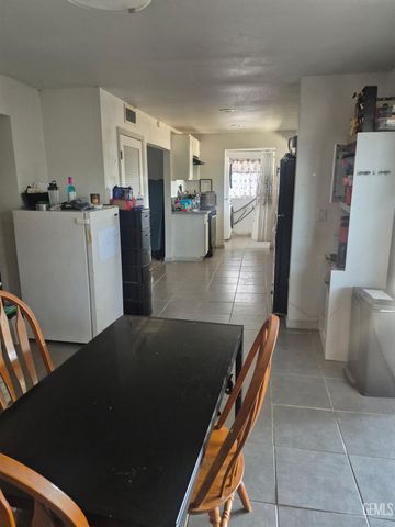 401 Van Buren Street, Taft, CA 93268