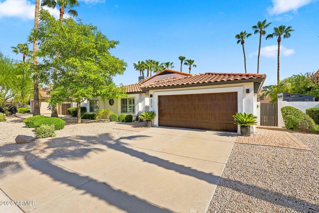 5519 E GRANDVIEW Road, Scottsdale, AZ 85254
