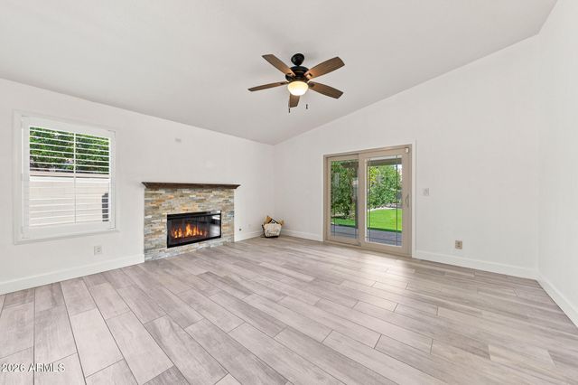 5519 E GRANDVIEW Road, Scottsdale, AZ 85254