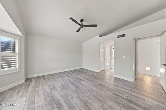 5519 E GRANDVIEW Road, Scottsdale, AZ 85254