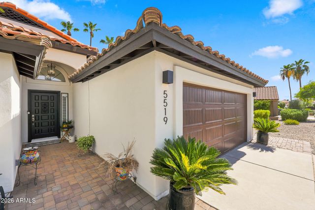 5519 E GRANDVIEW Road, Scottsdale, AZ 85254